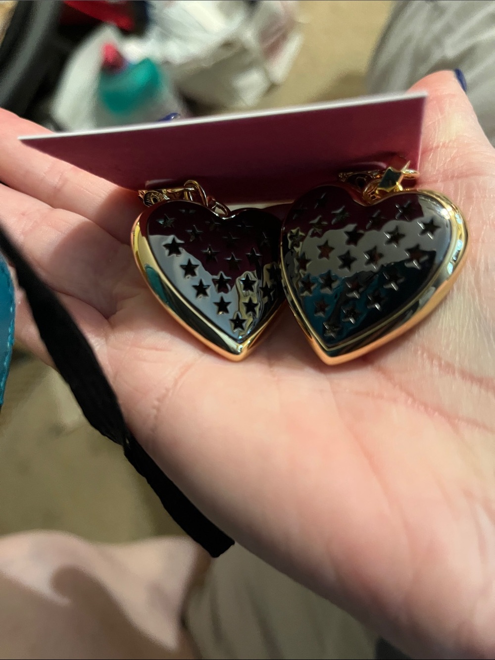 NWT Kurt Geiger Gold Heart Drop Earrings with Dark Green Inset - Picture 4 of 12